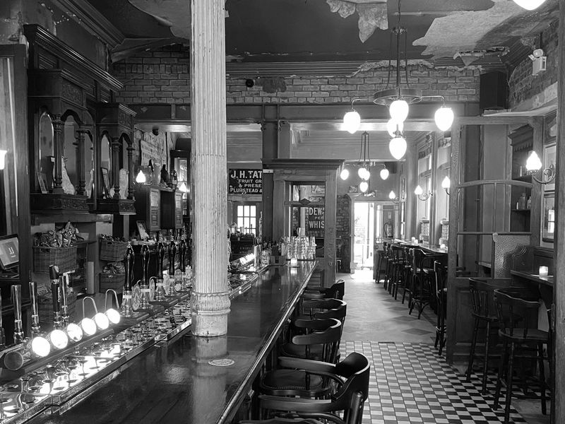 (Bar). Published on 24-08-2025 