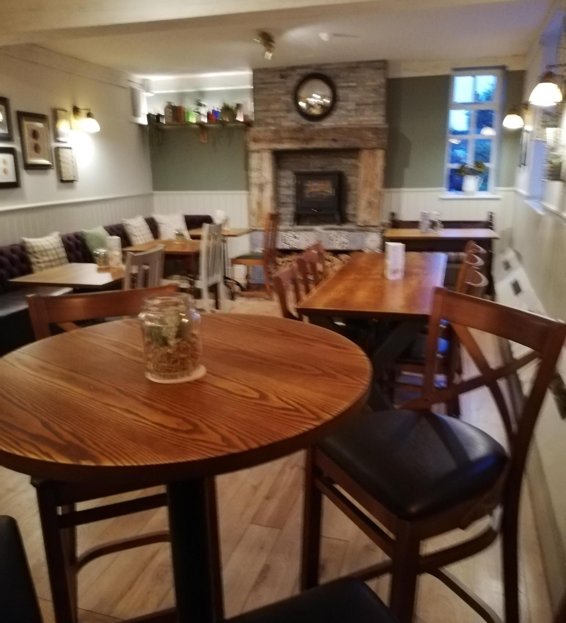 Bar side. Published on 29-08-2019