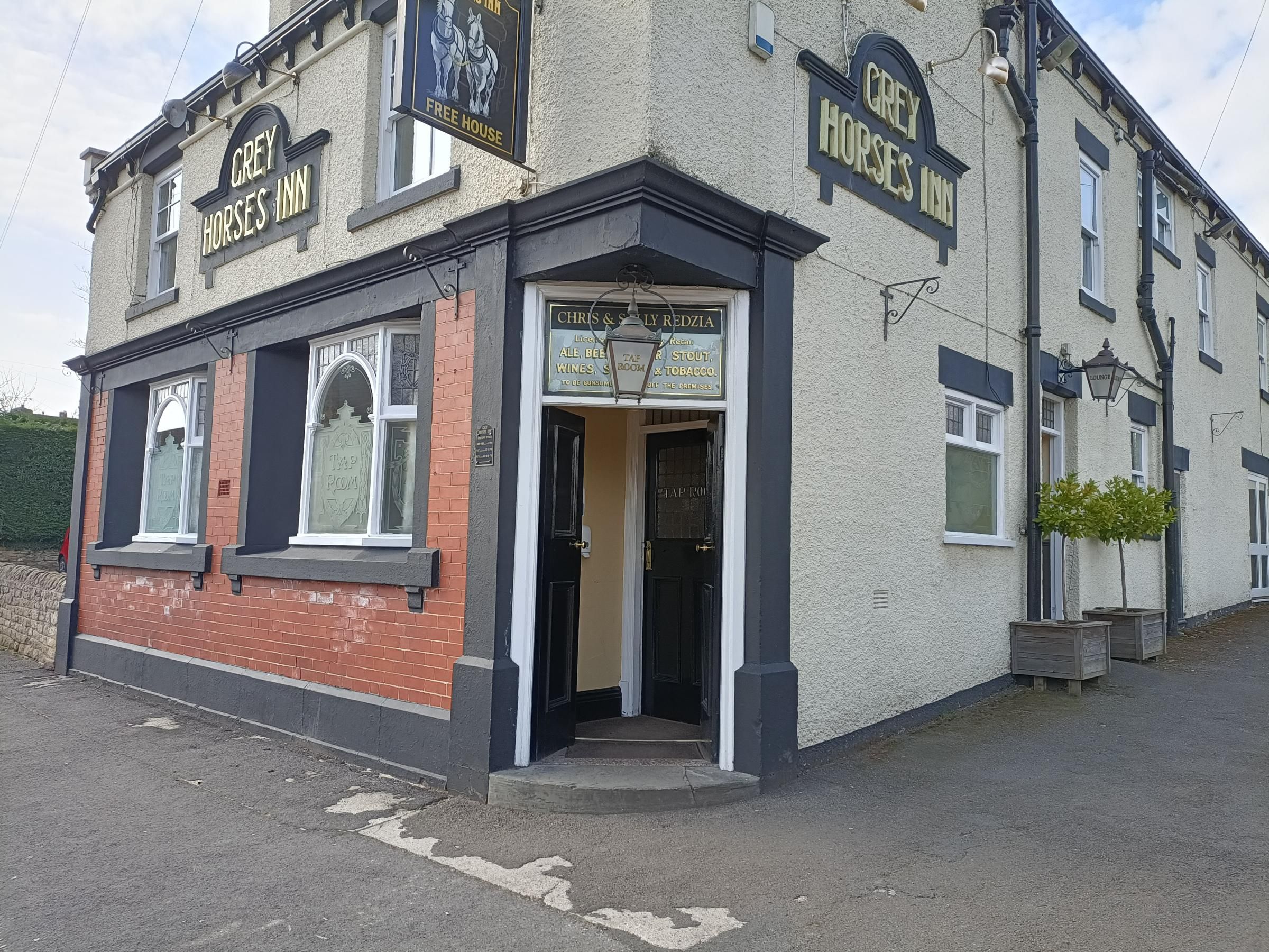 Grey Horses Inn, Carlton in Lindrick - CAMRA Experience