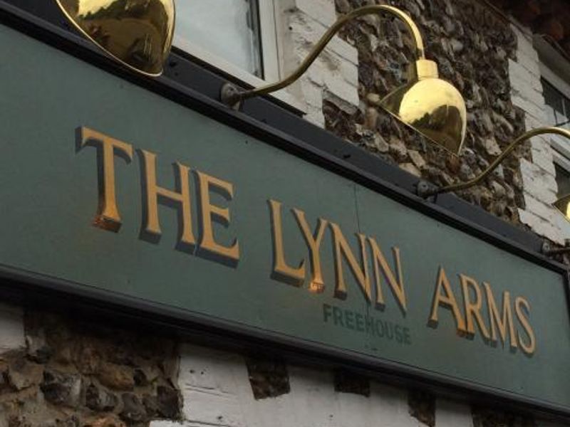 (Pub, Sign). Published on 06-08-2014