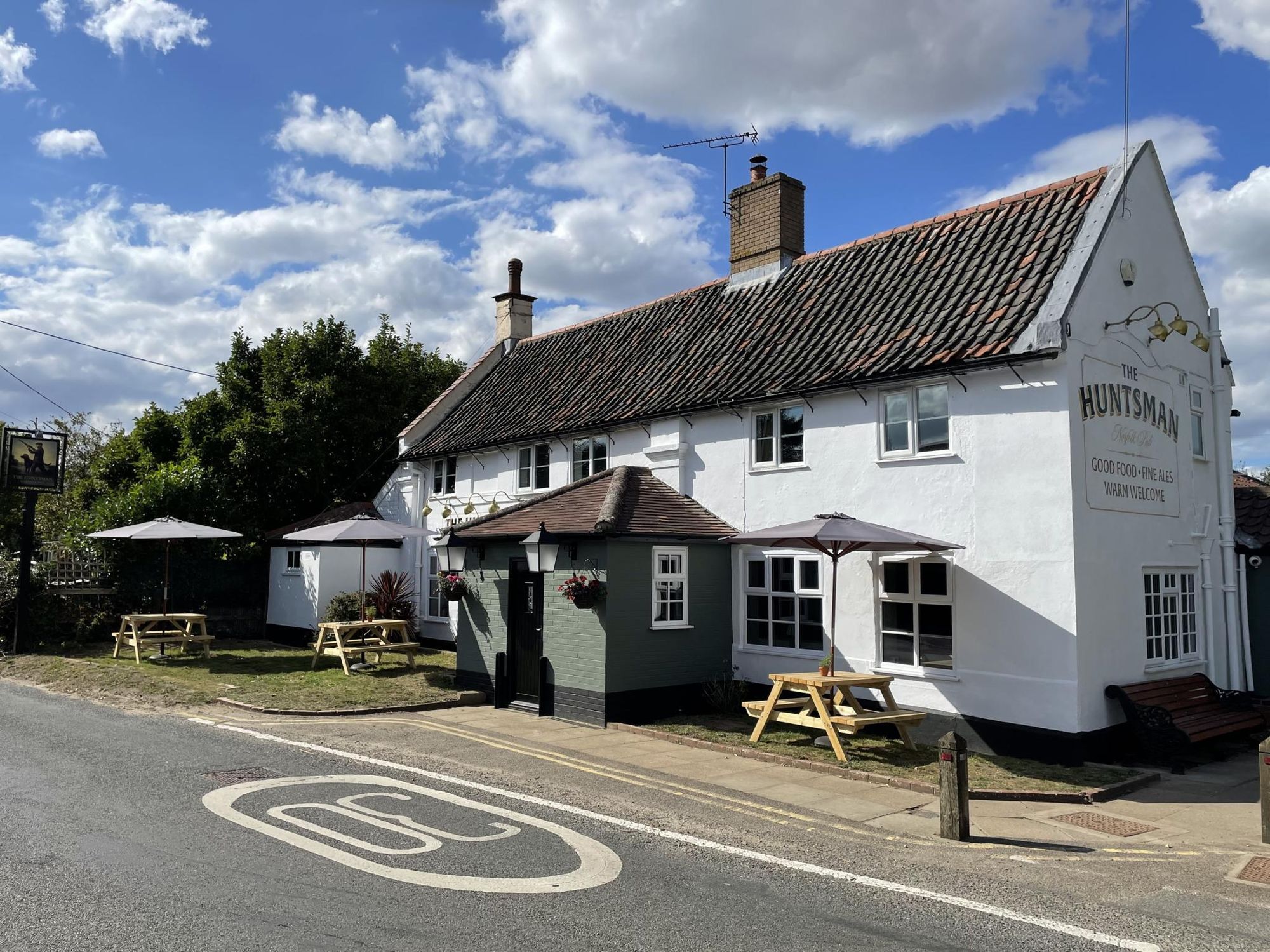 Huntsman at Strumpshaw. (Pub, External, Key). Published on 01-08-2025