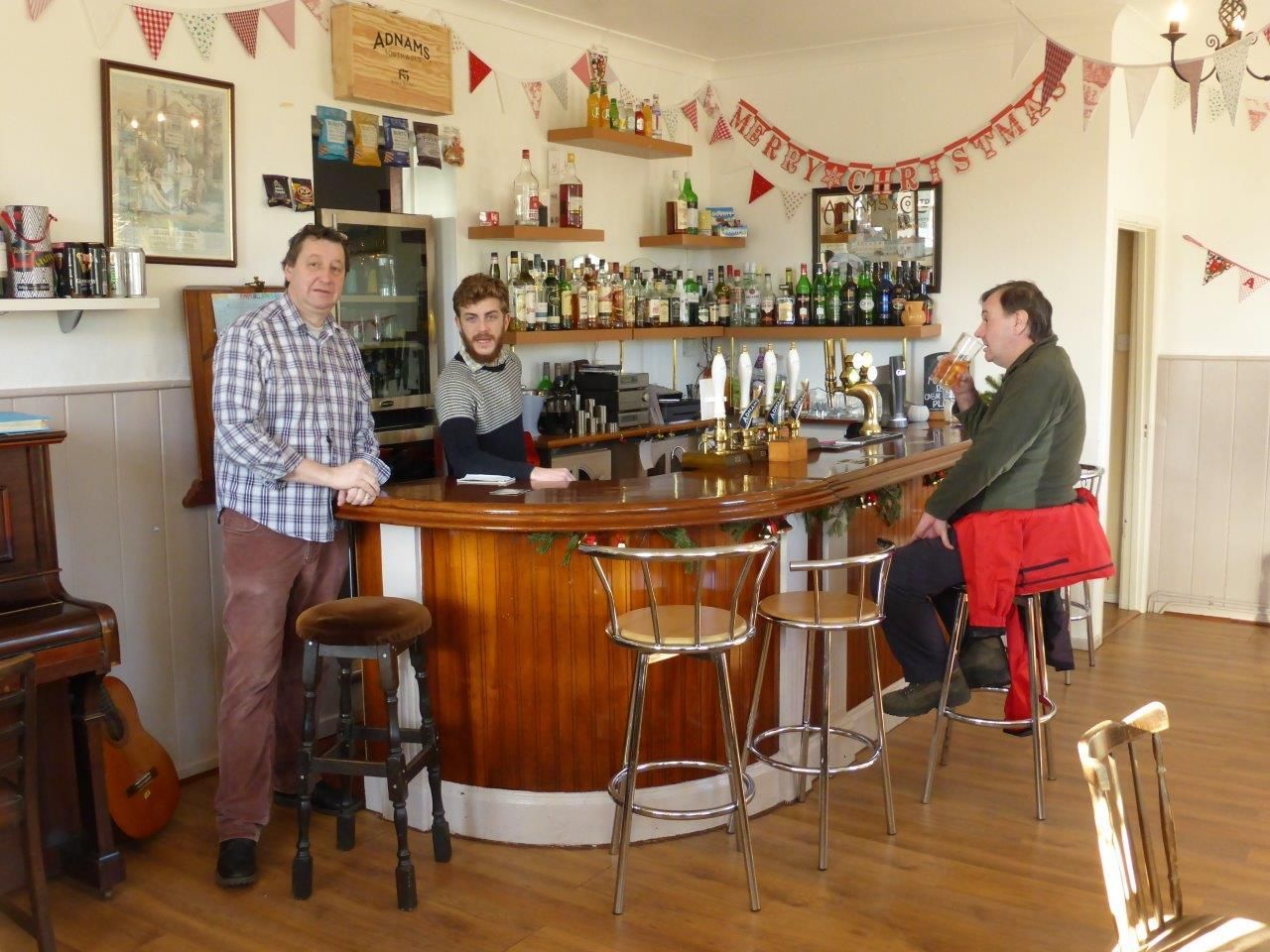(Pub, Bar). Published on 27-12-2015