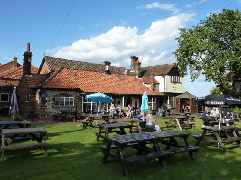 Village Inn at West Runton. (Pub, External). Published on 01-01-1970 