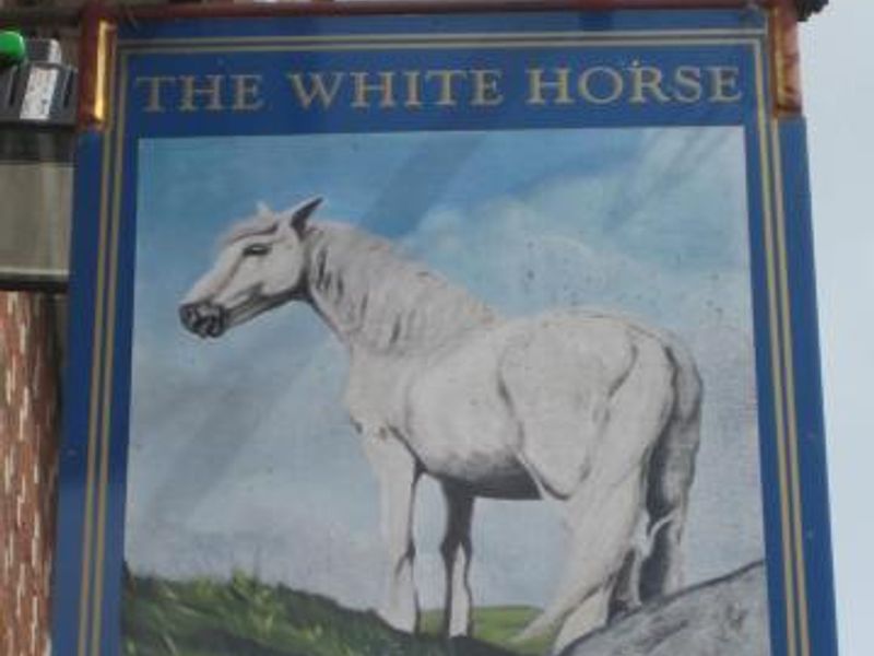 White Horse pub sign. (Sign). Published on 27-12-2013 