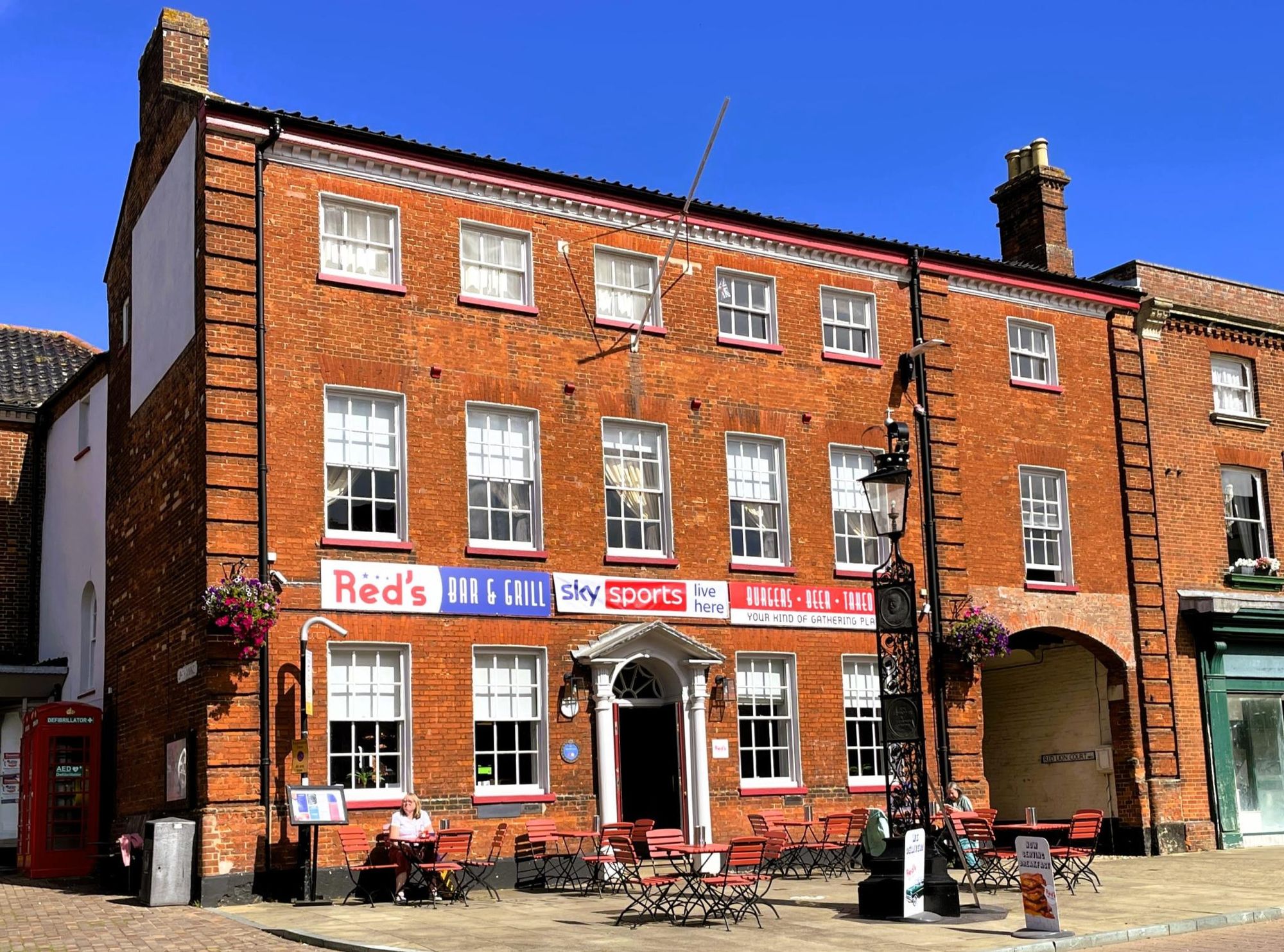 Reds. (Pub, External, Key). Published on 01-08-2024