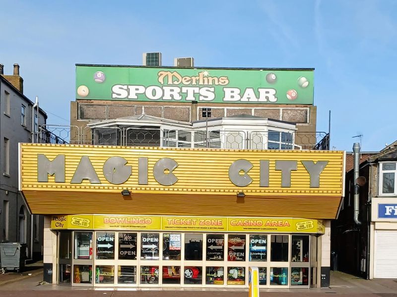 (External, Sign). Published on 09-04-2026