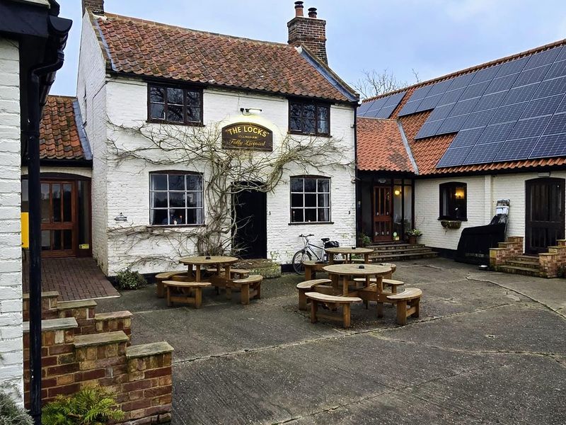 (External, Sign, Key). Published on 15-02-2026