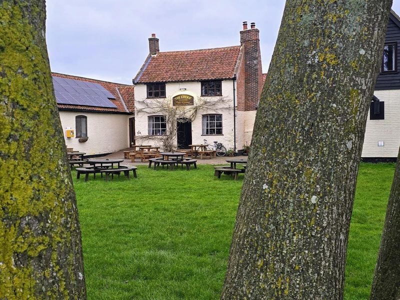 (External, Sign). Published on 15-02-2026 