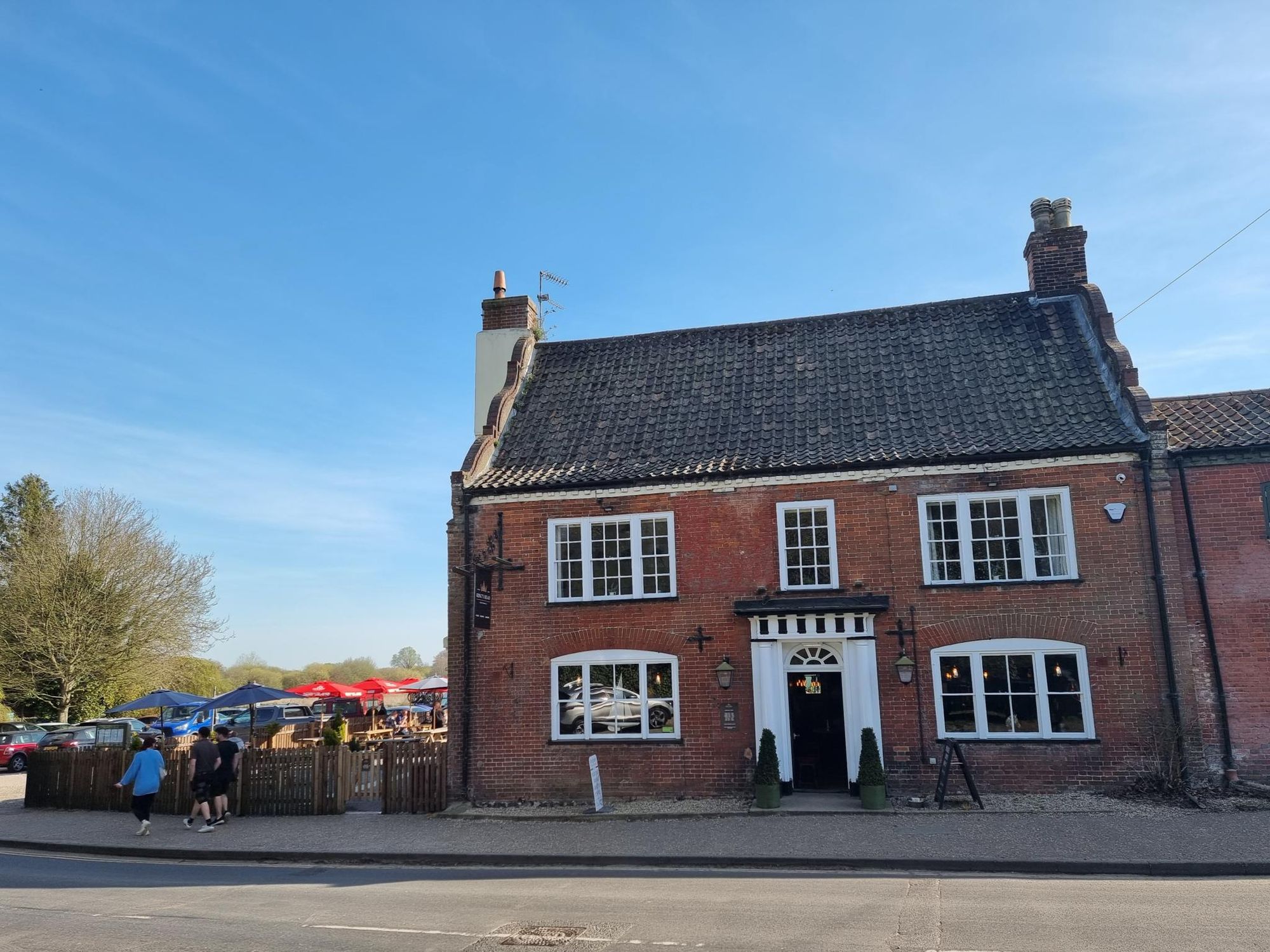 Kings Head at Coltishall. (Pub, External, Key). Published on 01-04-2025