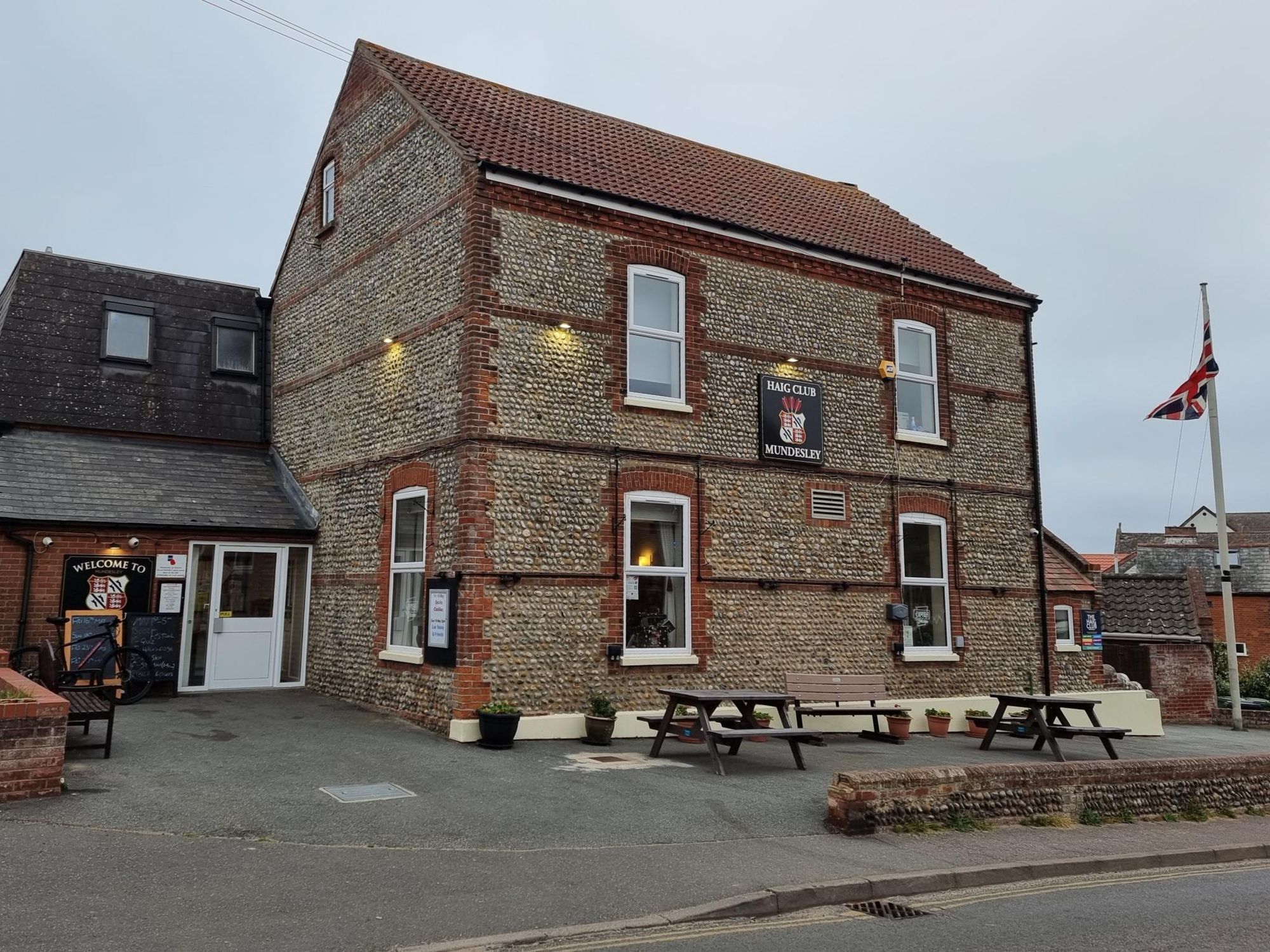 Haig Club at Mundesley. (Pub, External, Key). Published on 01-05-2025