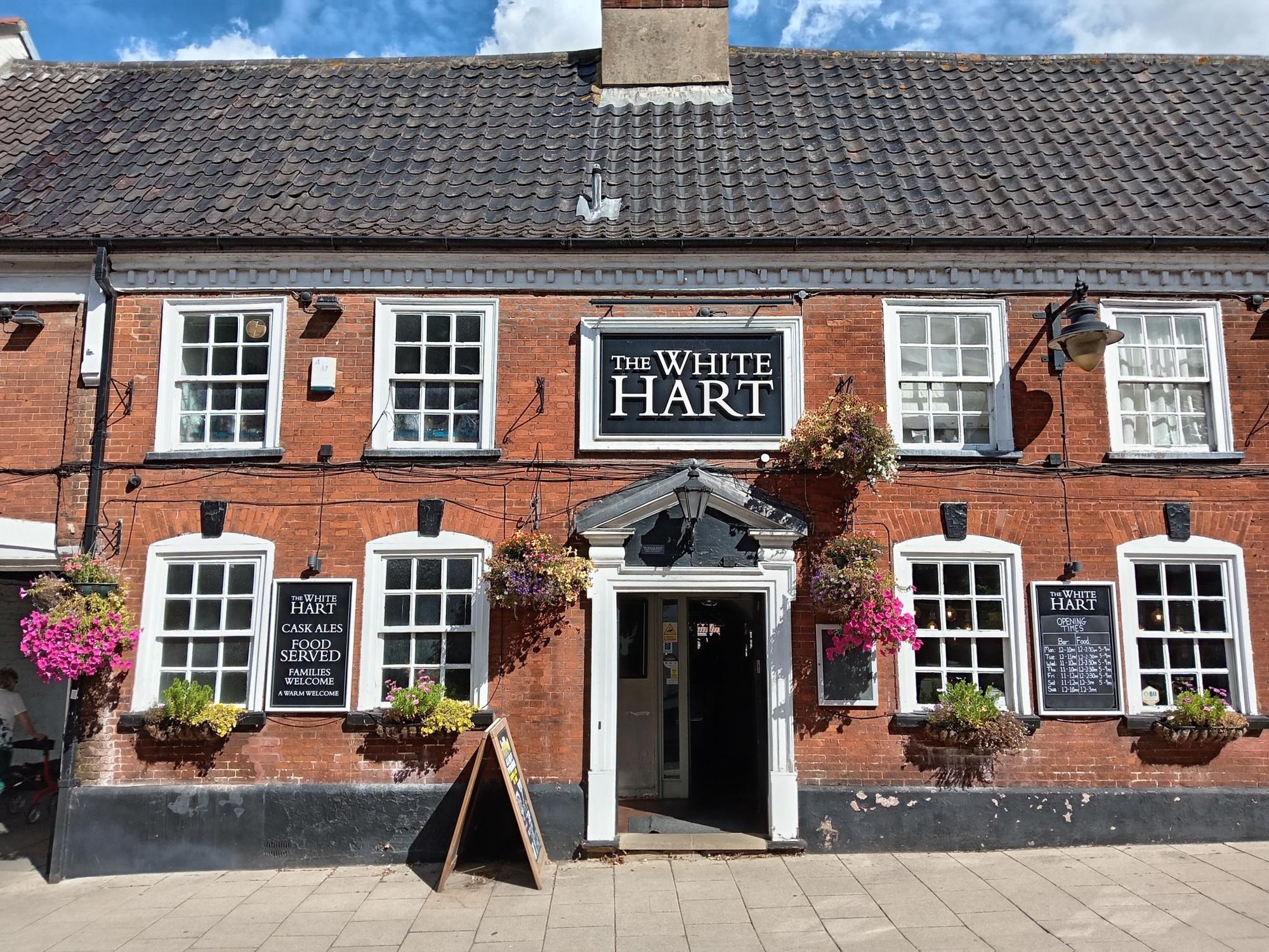 White Hart at Wymondham. (Pub, External, Key). Published on 01-09-2025