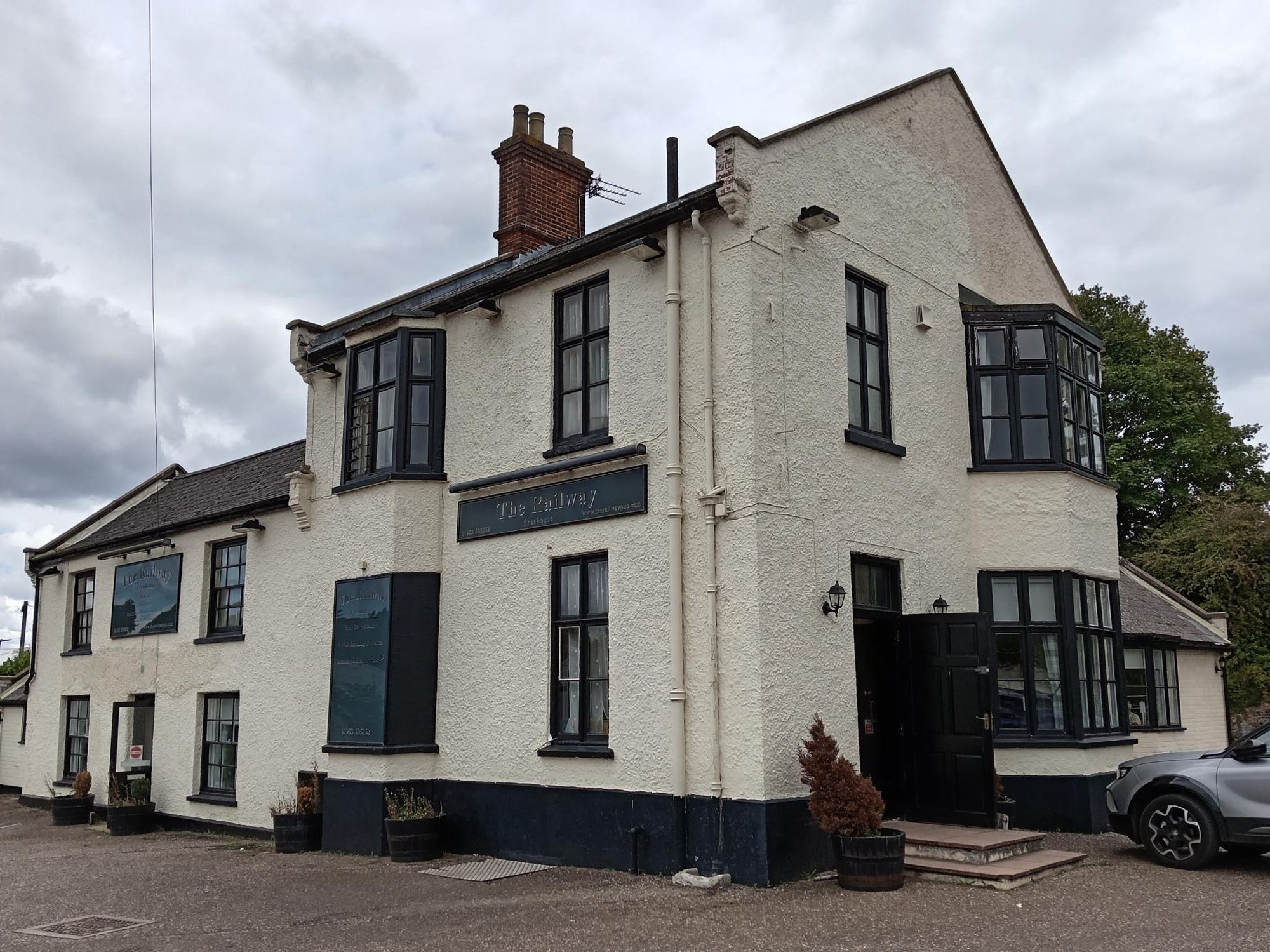 Railway at Wymondham. (Pub, External, Key). Published on 01-09-2025
