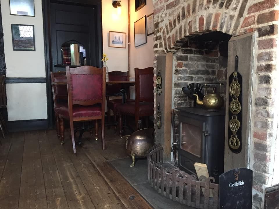 (Pub, Bar). Published on 01-01-1970