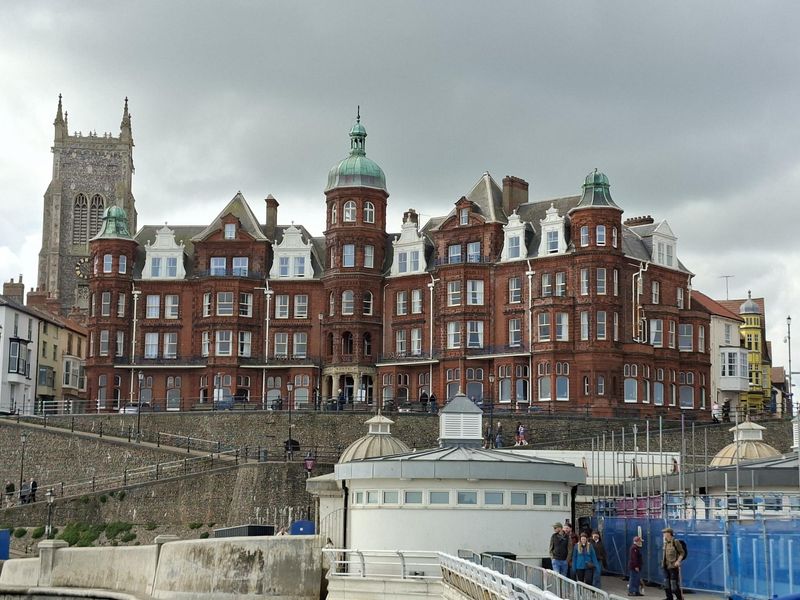 Hotel de Paris at Cromer. (Pub, External, Key). Published on 01-05-2026