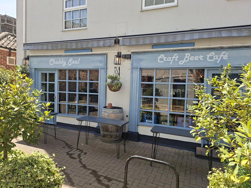 Chubby Seal at Holt. (Pub, Bar, Key). Published on 01-05-2026 