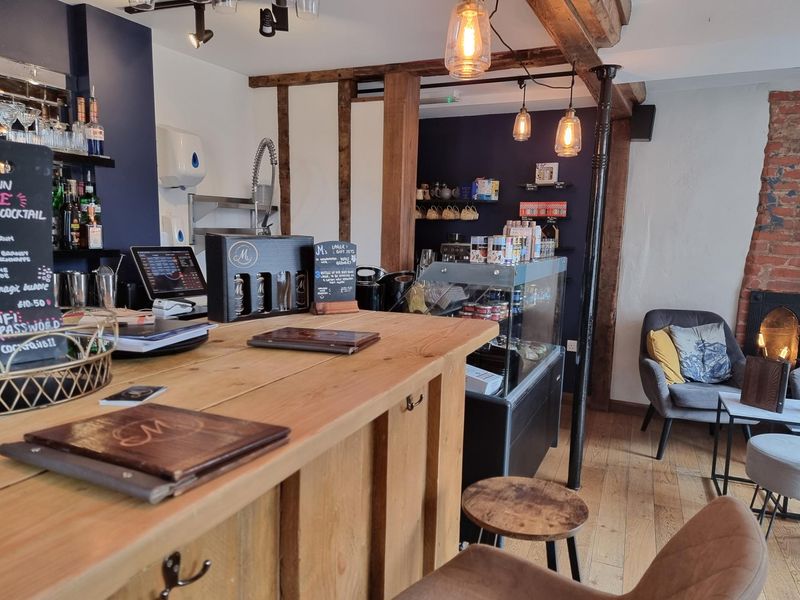 (Bar). Published on 01-05-2025 