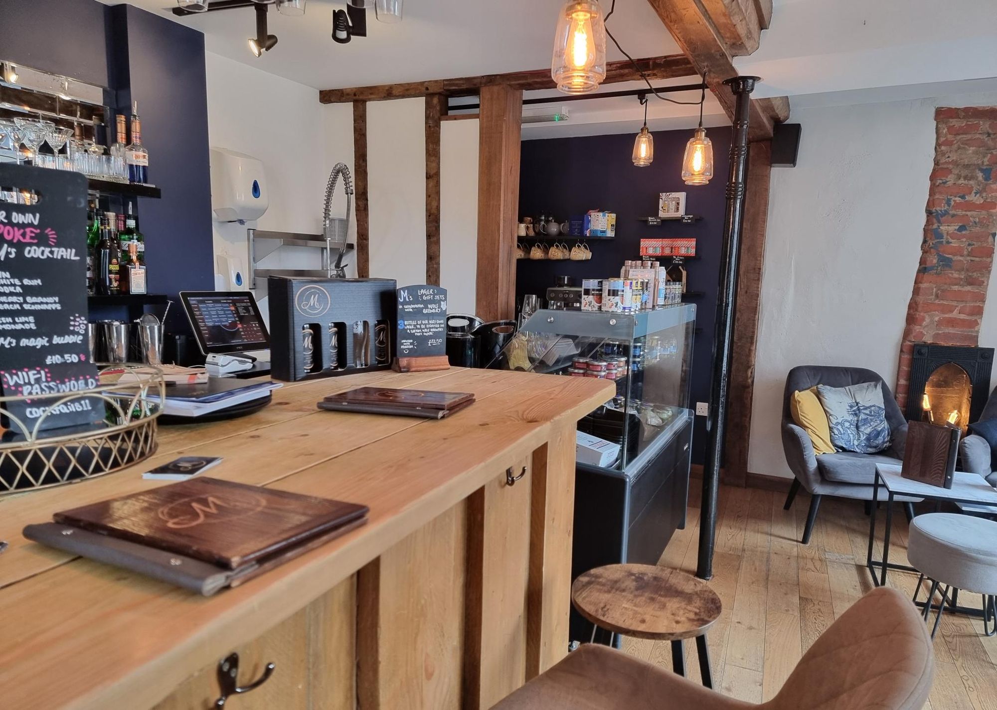 (Bar). Published on 01-05-2025
