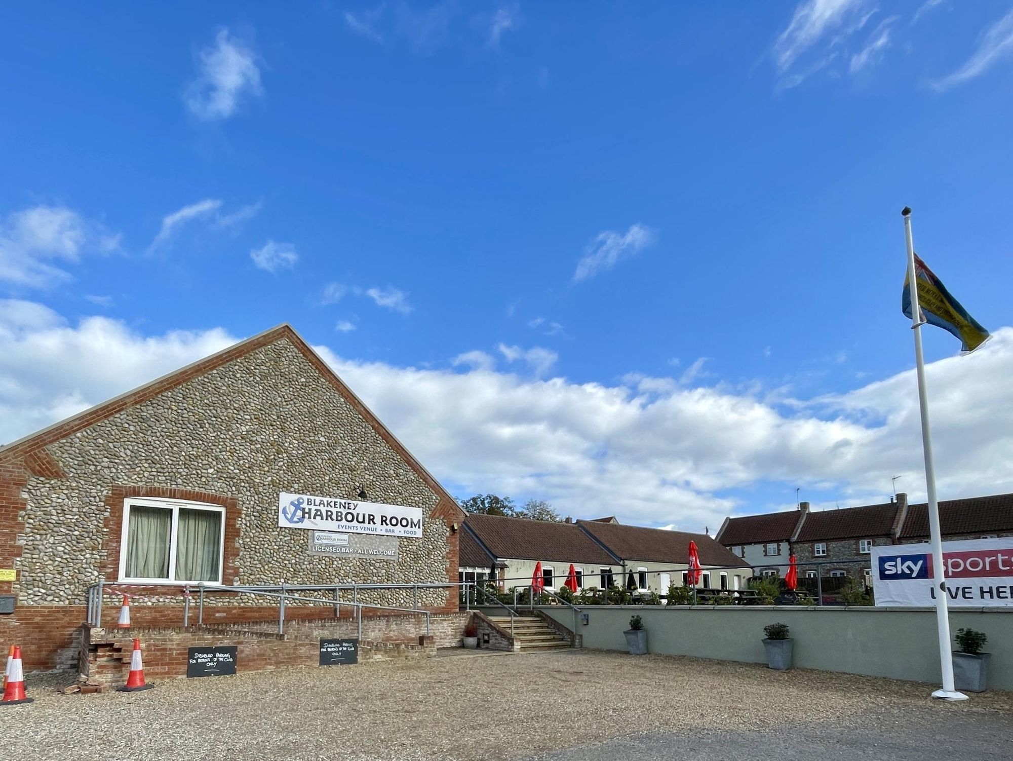 Blakeney Harbour Rooms. (Pub, External, Key). Published on 01-10-2026