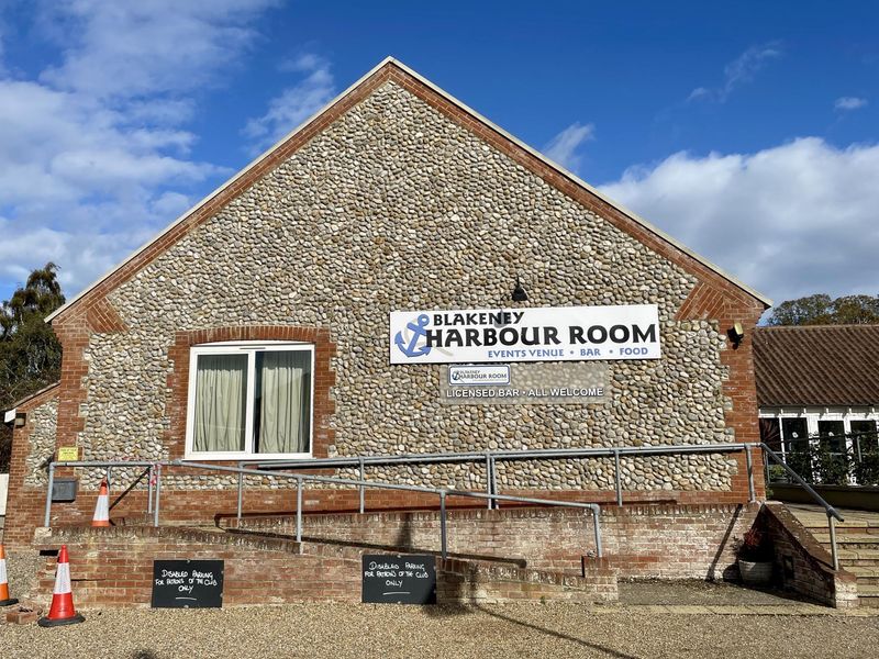 Blakeney Harbour Rooms. (Pub, External). Published on 01-10-2026