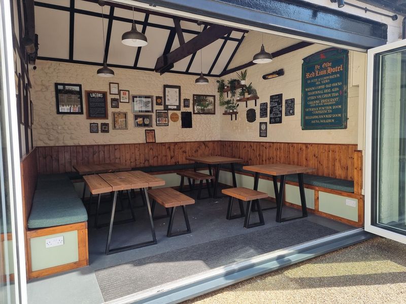 Covered seating at rear. (External, Garden). Published on 01-04-2025