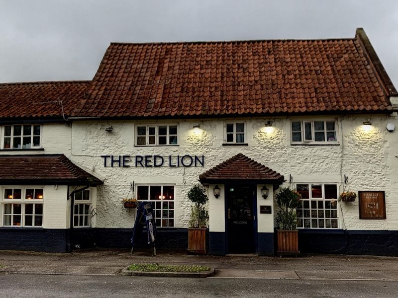 Red Lion at Drayton. (Pub, External, Key). Published on 01-02-2026