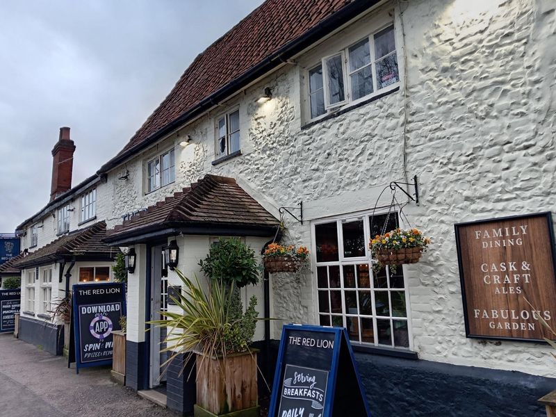 Red Lion at Drayton. (Pub, External). Published on 01-02-2026 