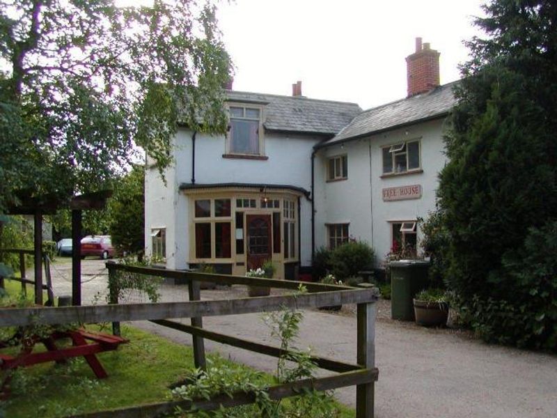 Old Railway Tavern at Eccles. (Pub, External, Key). Published on 01-01-1970 