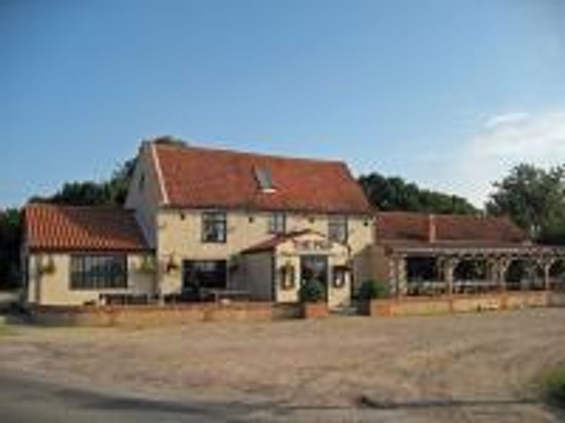 Pigs, The at Edgefield. (Pub, External). Published on 27-12-2013 