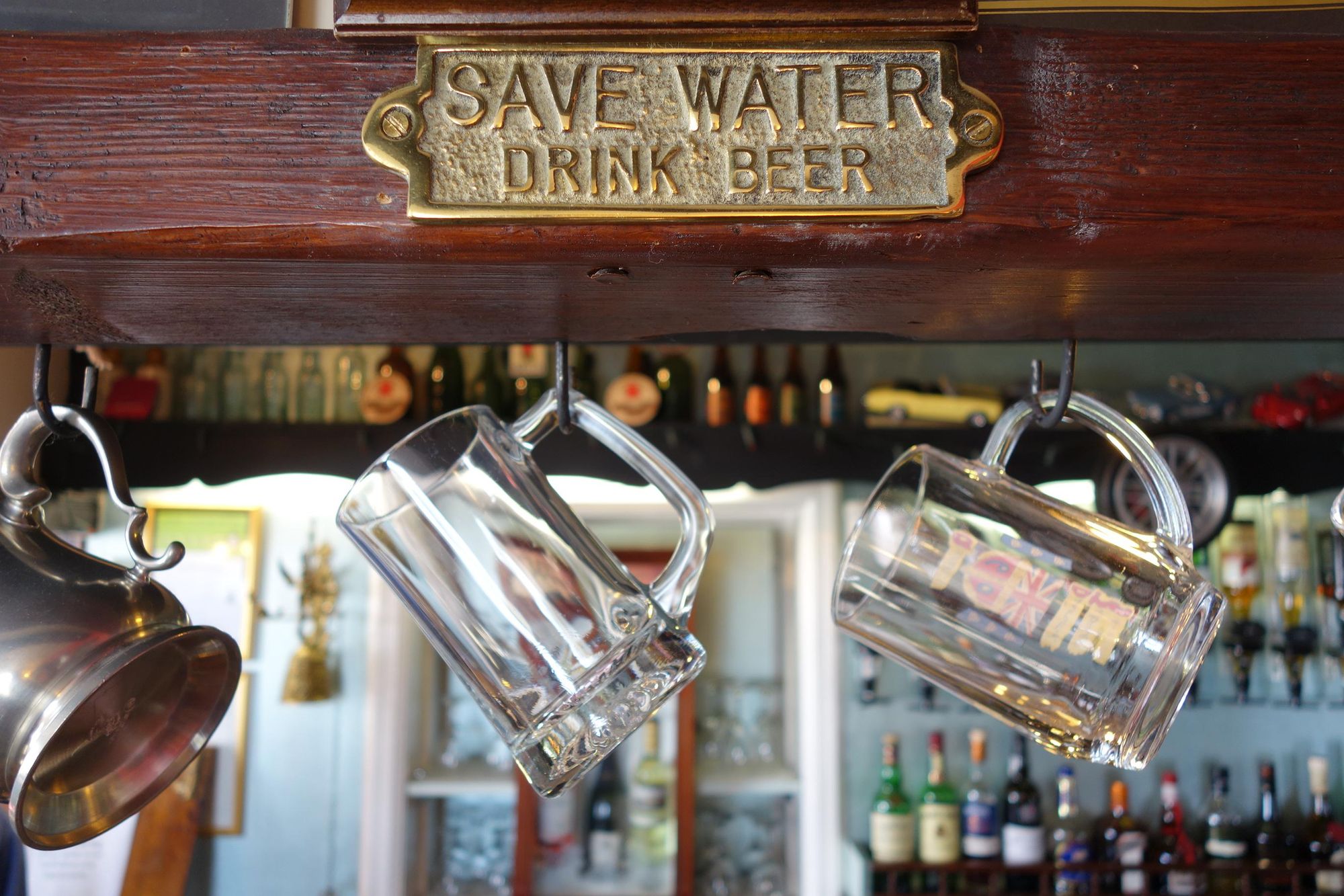 Above the bar. (Pub). Published on 12-04-2015