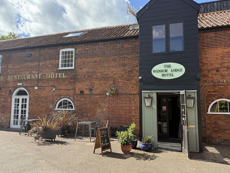 Wensum Lodge Hotel at Fakenham. (Pub, External). Published on 01-06-2026 