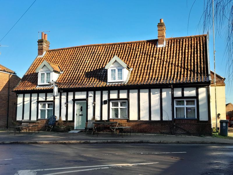 Queen's Head at Foulsham, January 2023. (Pub, External, Key). Published on 01-01-2023