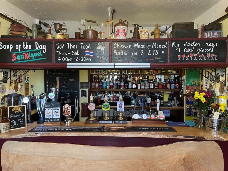 Rose & Crown, Frettenham. (Bar). Published on 01-10-2021