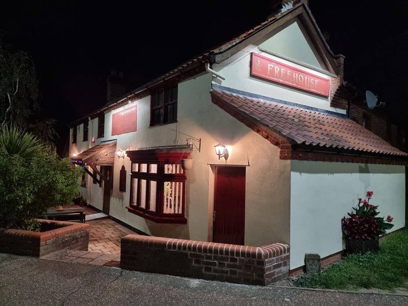 Railway Tavern at Framingham Earl. (Pub, External). Published on 01-09-2023 