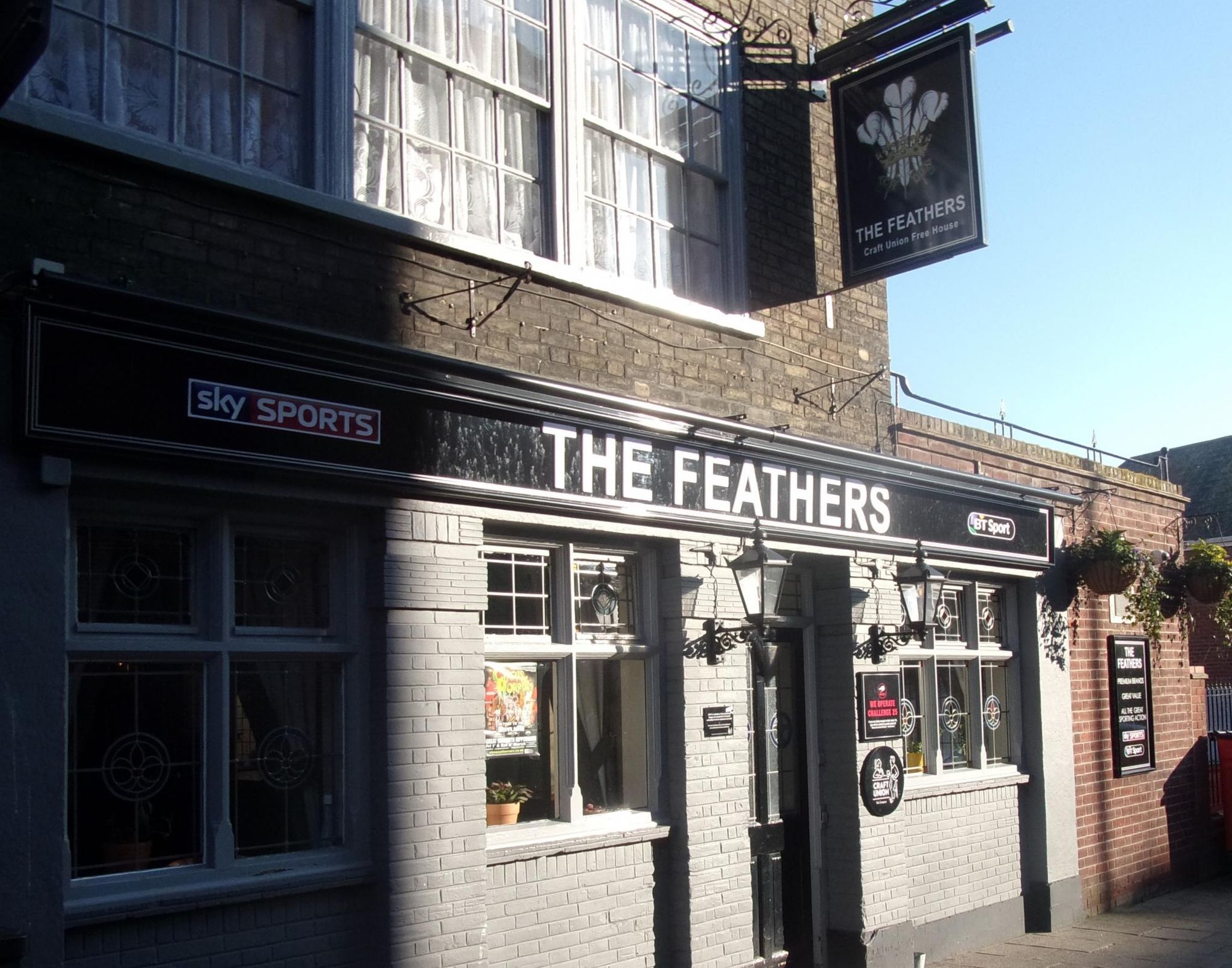 (Pub, Bar, Sign). Published on 01-01-1970