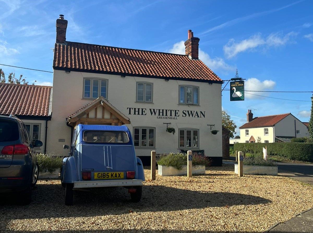 White Swan at Gressenhall. (Pub, External). Published on 01-12-2022