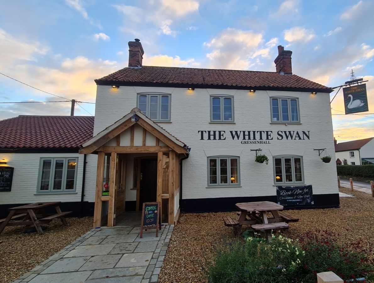White Swan at Gressenhall. (Pub, External). Published on 01-12-2022
