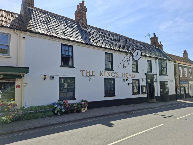 Kings Head at Holt. (Pub, External, Key). Published on 01-05-2026
