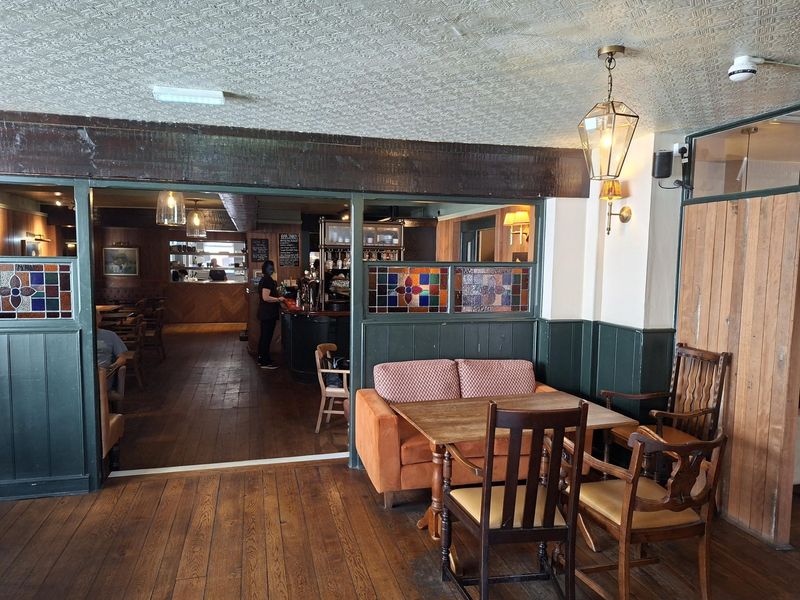 Bar. (Bar). Published on 01-05-2026 
