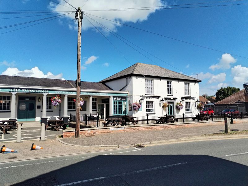 (Pub, Sign). Published on 13-09-2025 