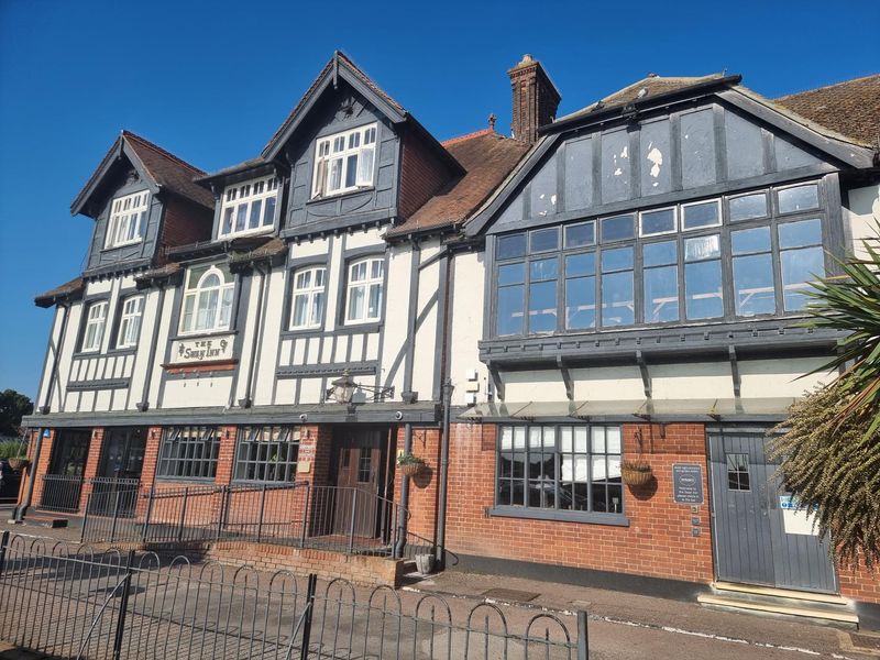 Swan at Horning. (Pub, External). Published on 01-09-2023 