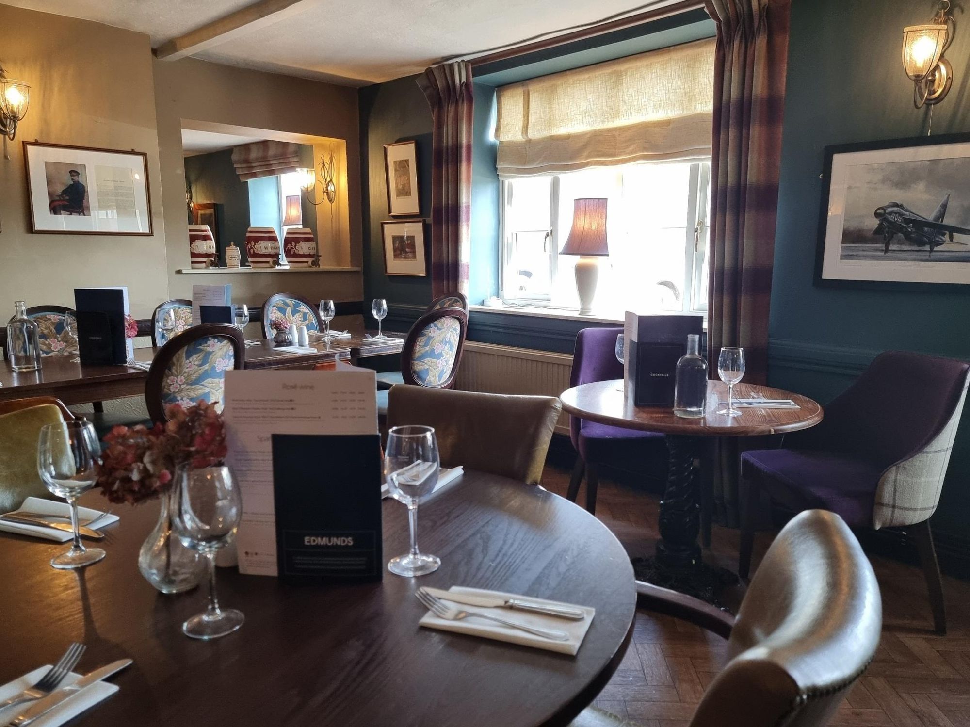 Dining room. (Bar). Published on 01-04-2025