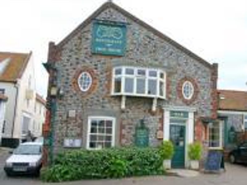 White Horse Hotel at Blakeney. (Pub, Brewery, External). Published on 01-01-1970