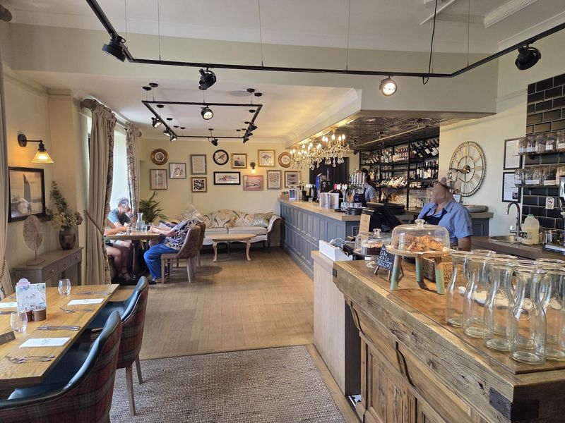 Bar. (Bar). Published on 01-07-2026