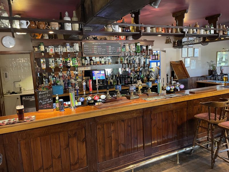 Bar. (Bar). Published on 01-05-2025 