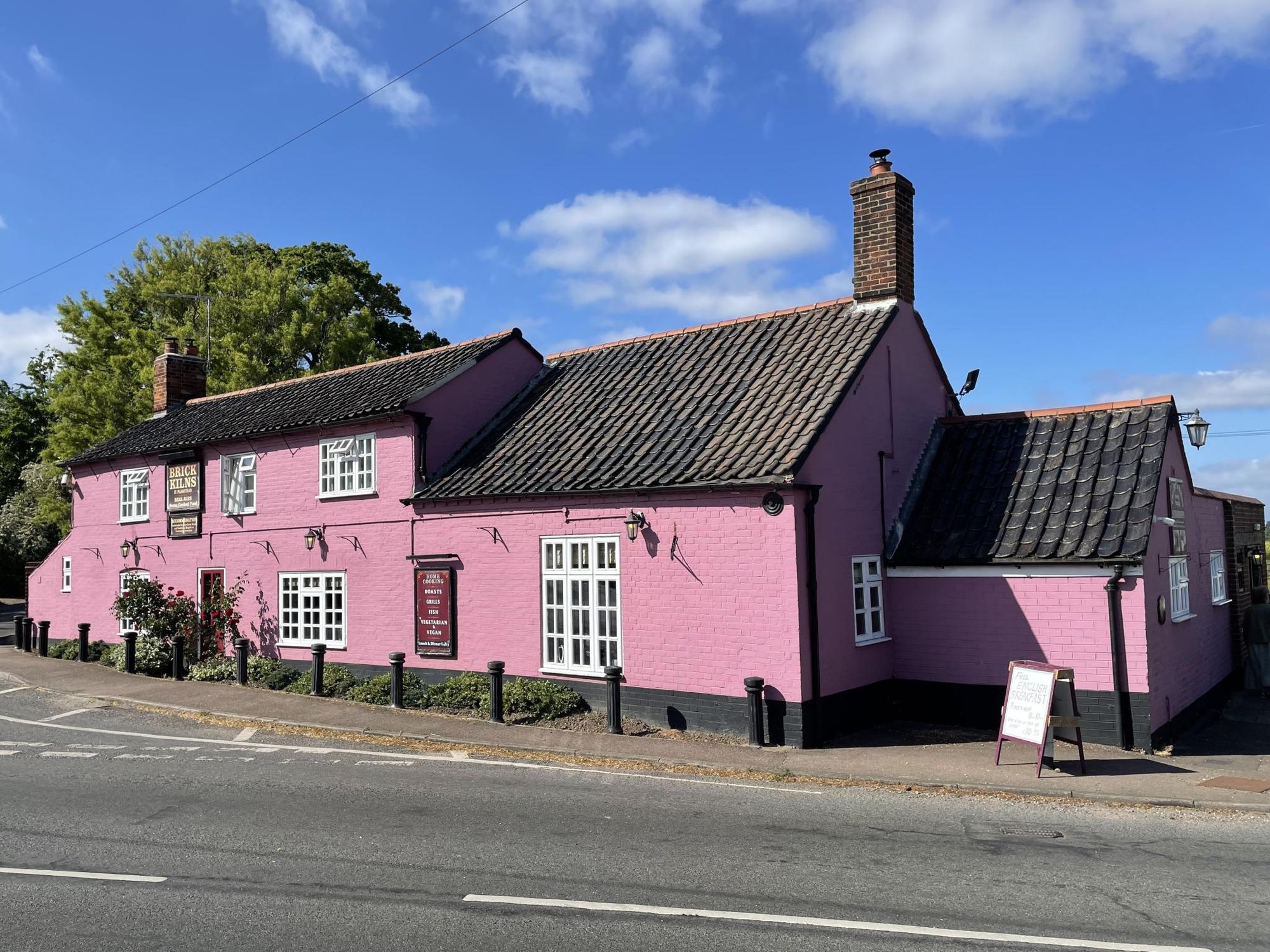 Brick Kilns, Little Plumstead. (Pub, External, Key). Published on 01-05-2025