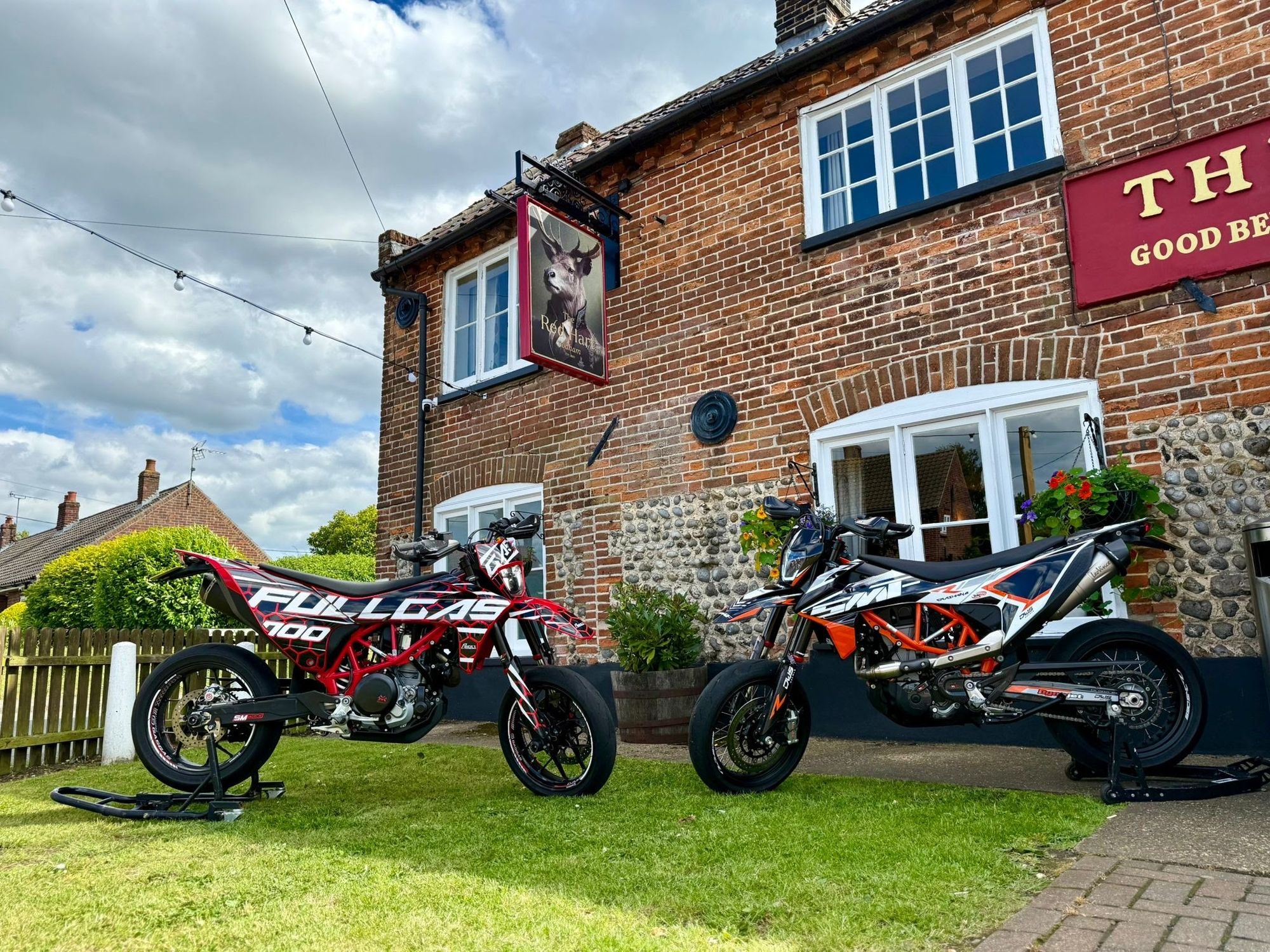 Red Hart at Bodham. (Pub, External). Published on 01-12-2025