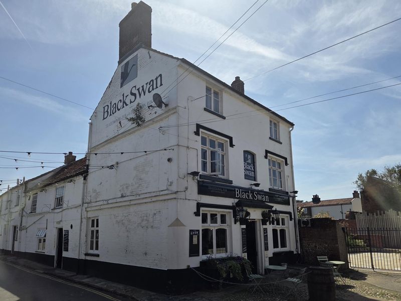 Black Swan at North Walsham. (Pub, External). Published on 01-05-2026 