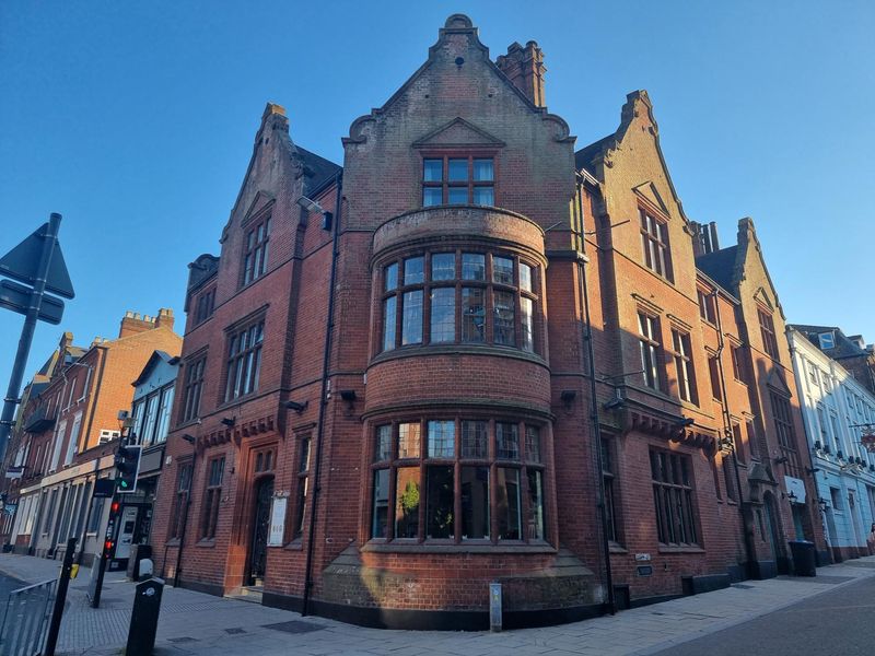 Mr Postles Apothecary, Norwich. (Pub, External, Key). Published on 01-06-2024