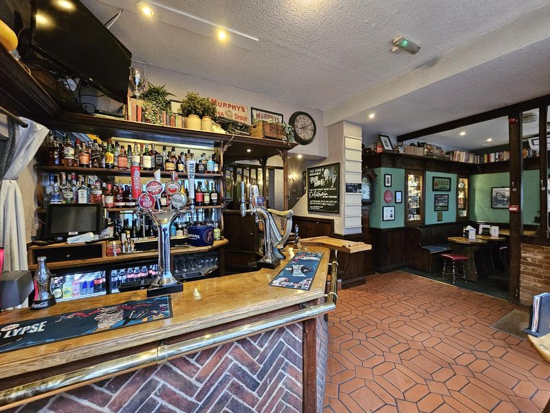 Top bar. (Bar). Published on 01-05-2026 