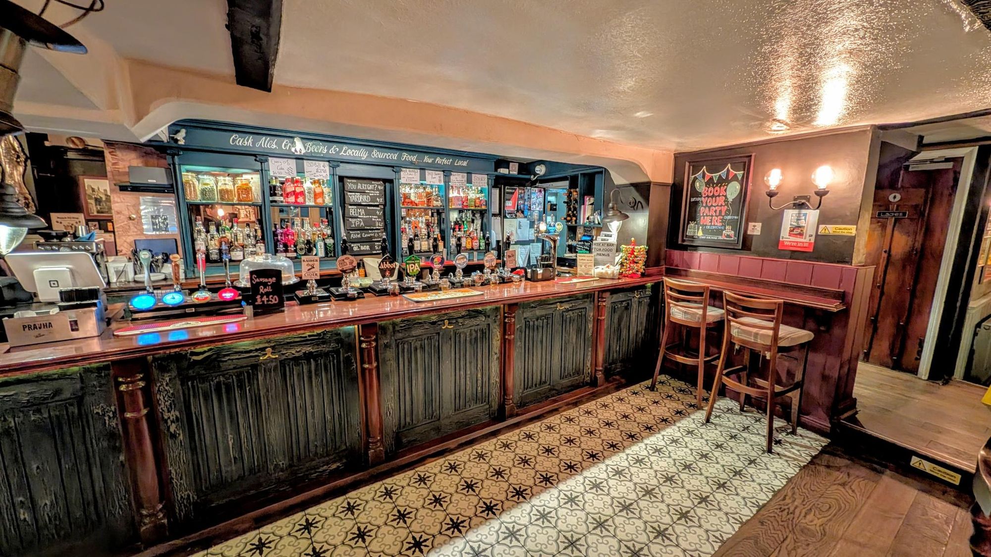 Bar. (Bar). Published on 01-02-2026